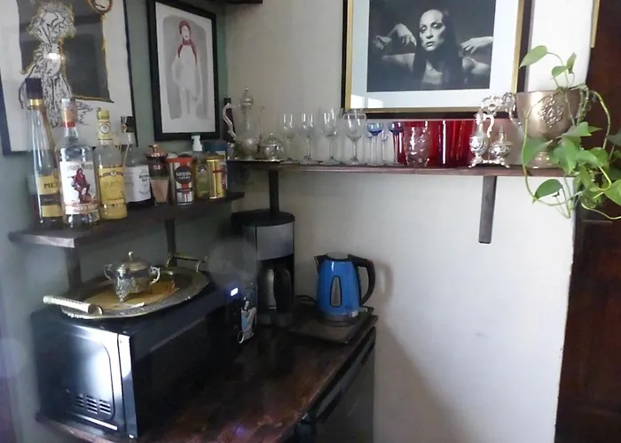 Decadent Art Club Quarto em Acomodações Particulares