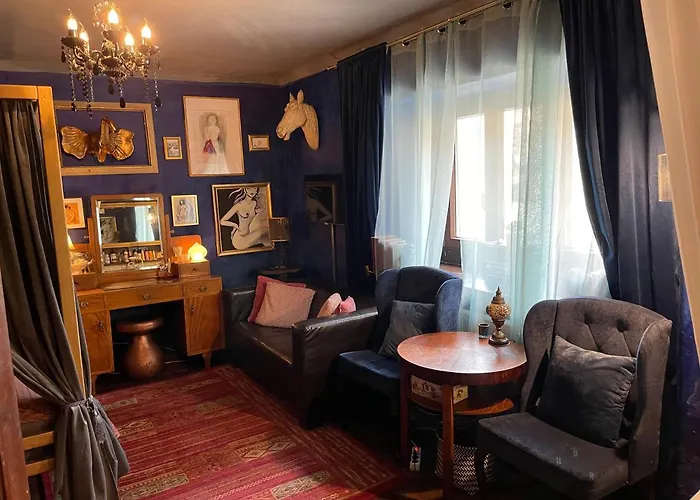 Decadent Art Club * Cesky Krumlov